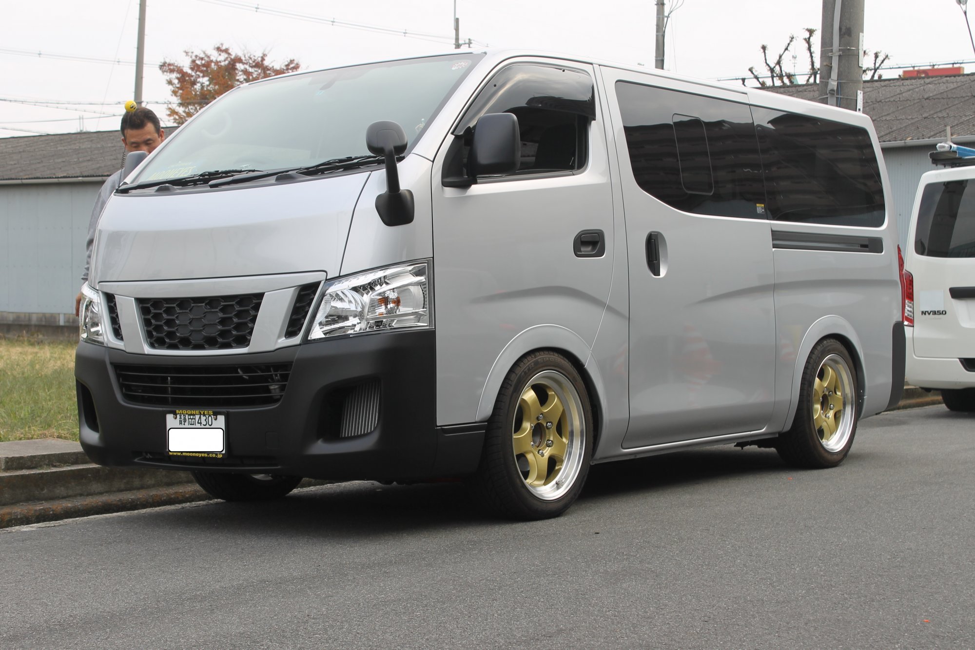 MOONEYES! NV350!_画像